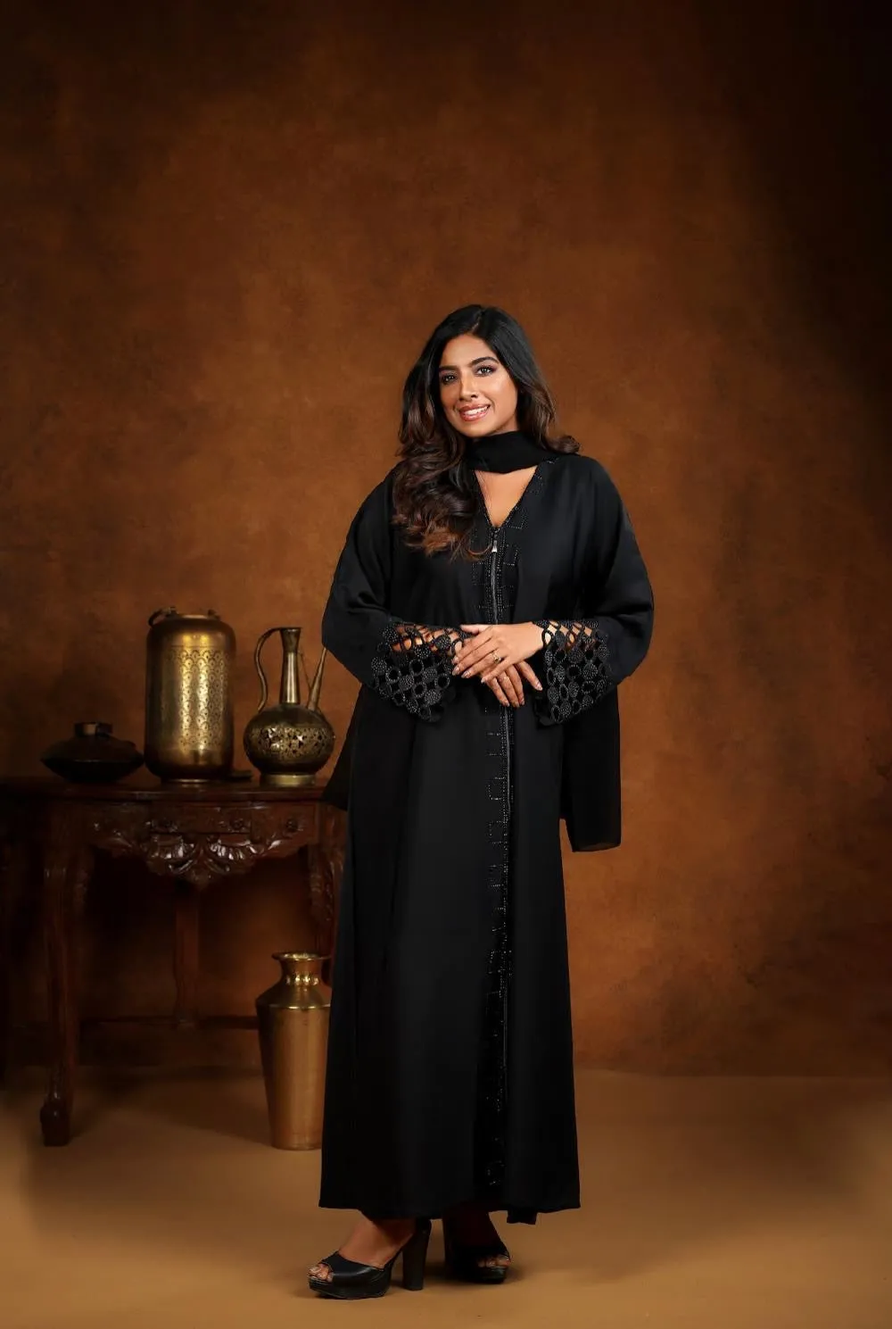 Aaliyah Black Comfort Abaya Full Zip Unique Sleeve Design
