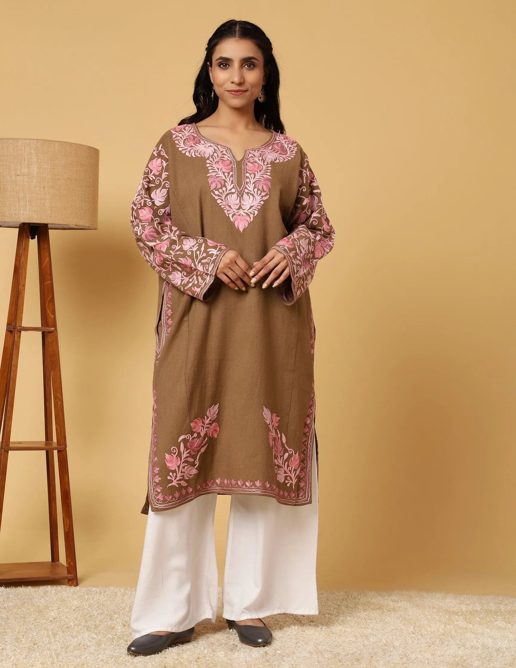 Beige Bliss Aari Embroidered Pure Wool Phiran