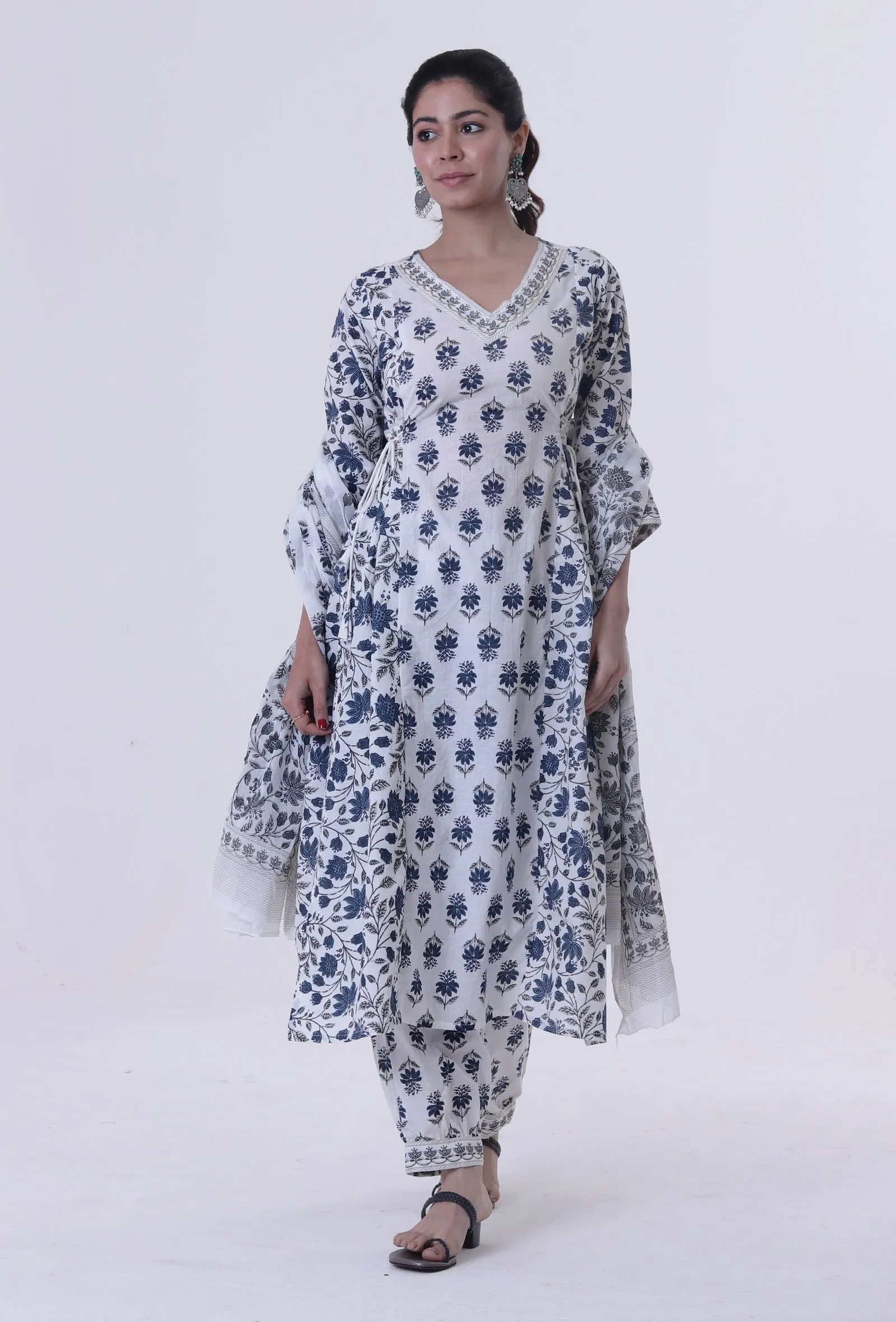 Blue Motif White Cotton Dupatta