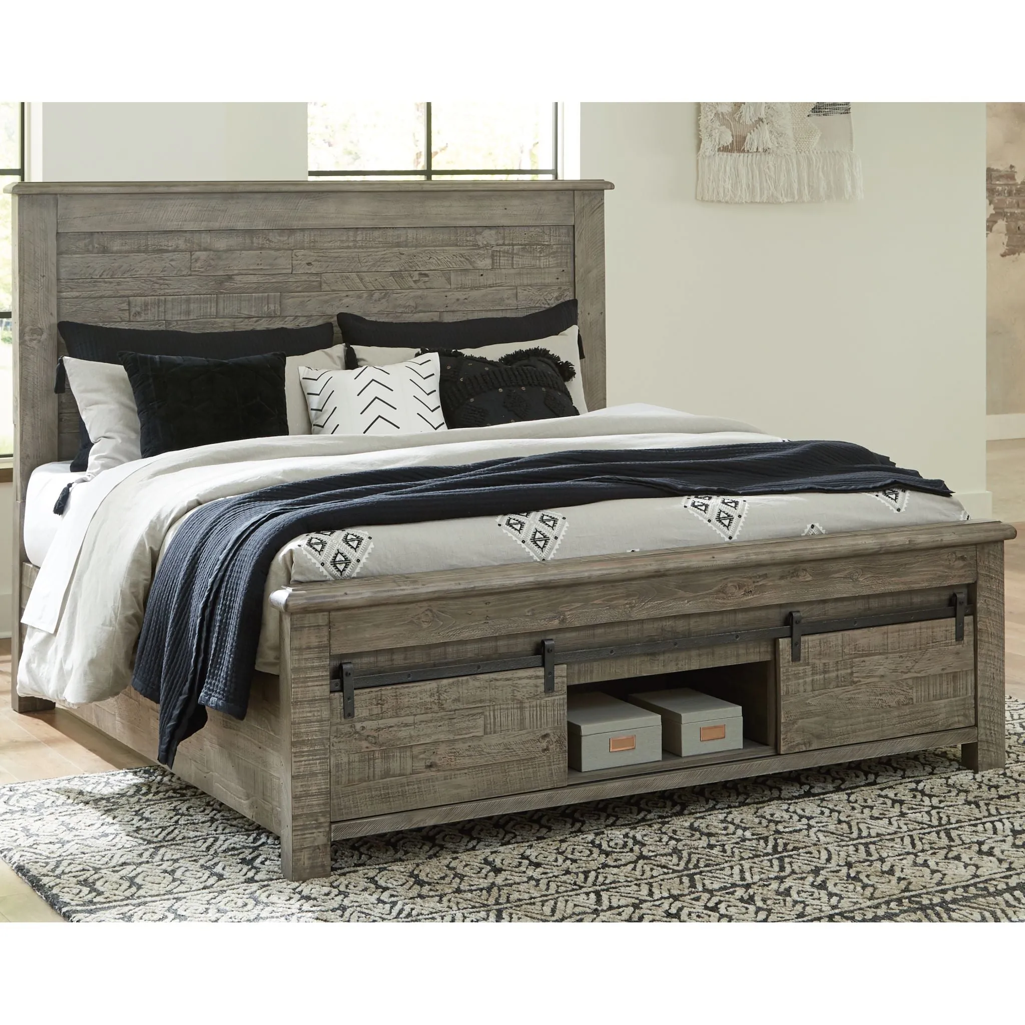 Brennagan 3 Piece Queen Panel HB w/Storage FB
