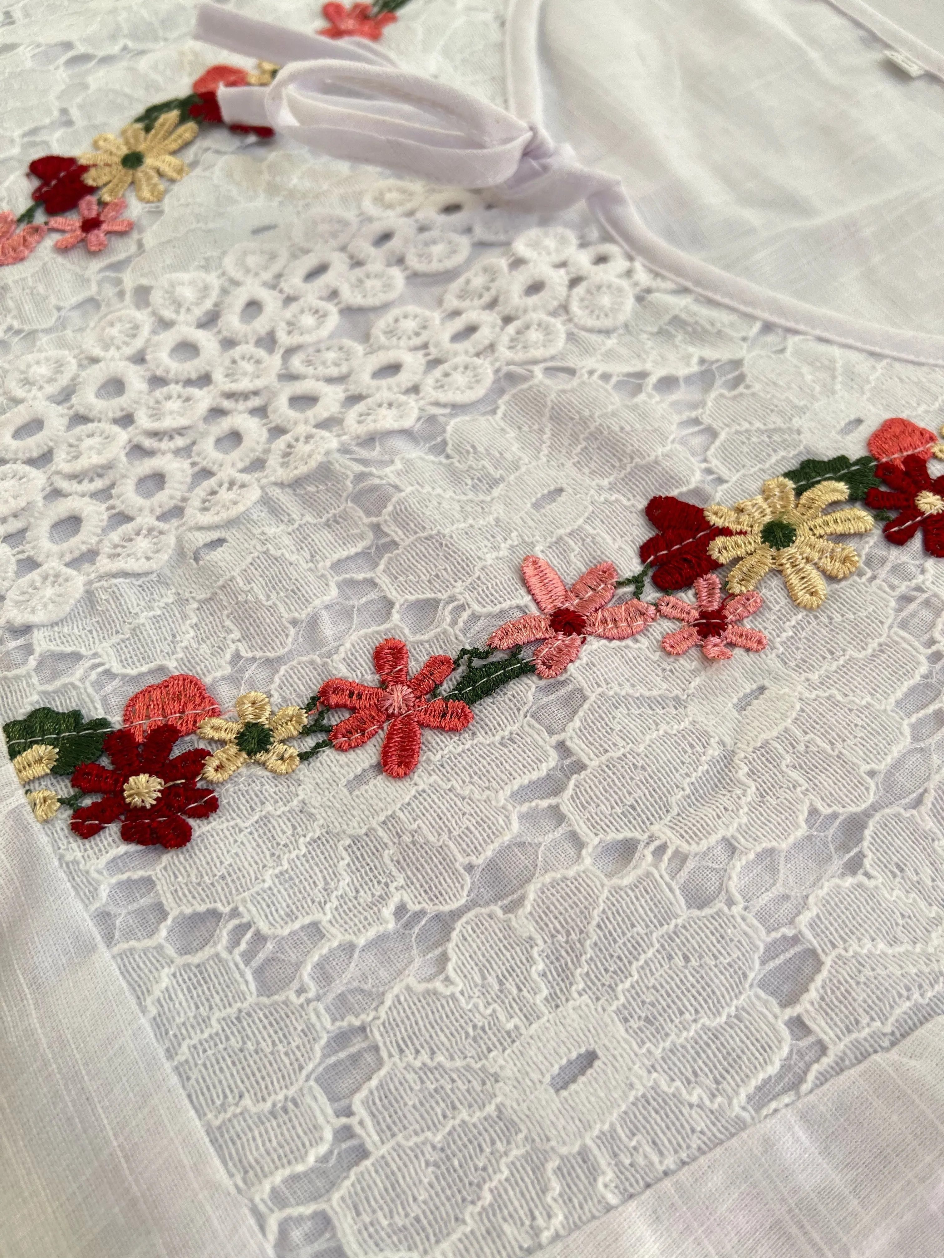 Elegant Floral Applique Lace Blouse for Plus Size Women