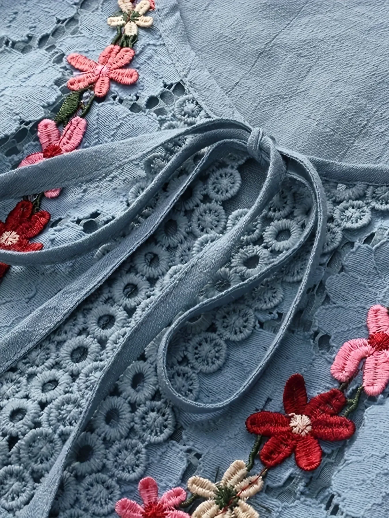 Elegant Floral Applique Lace Blouse for Plus Size Women