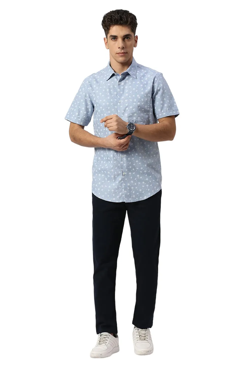Slim Fit Cotton Polyester Cavalry Twill Printed Halfsleeves Shirt
