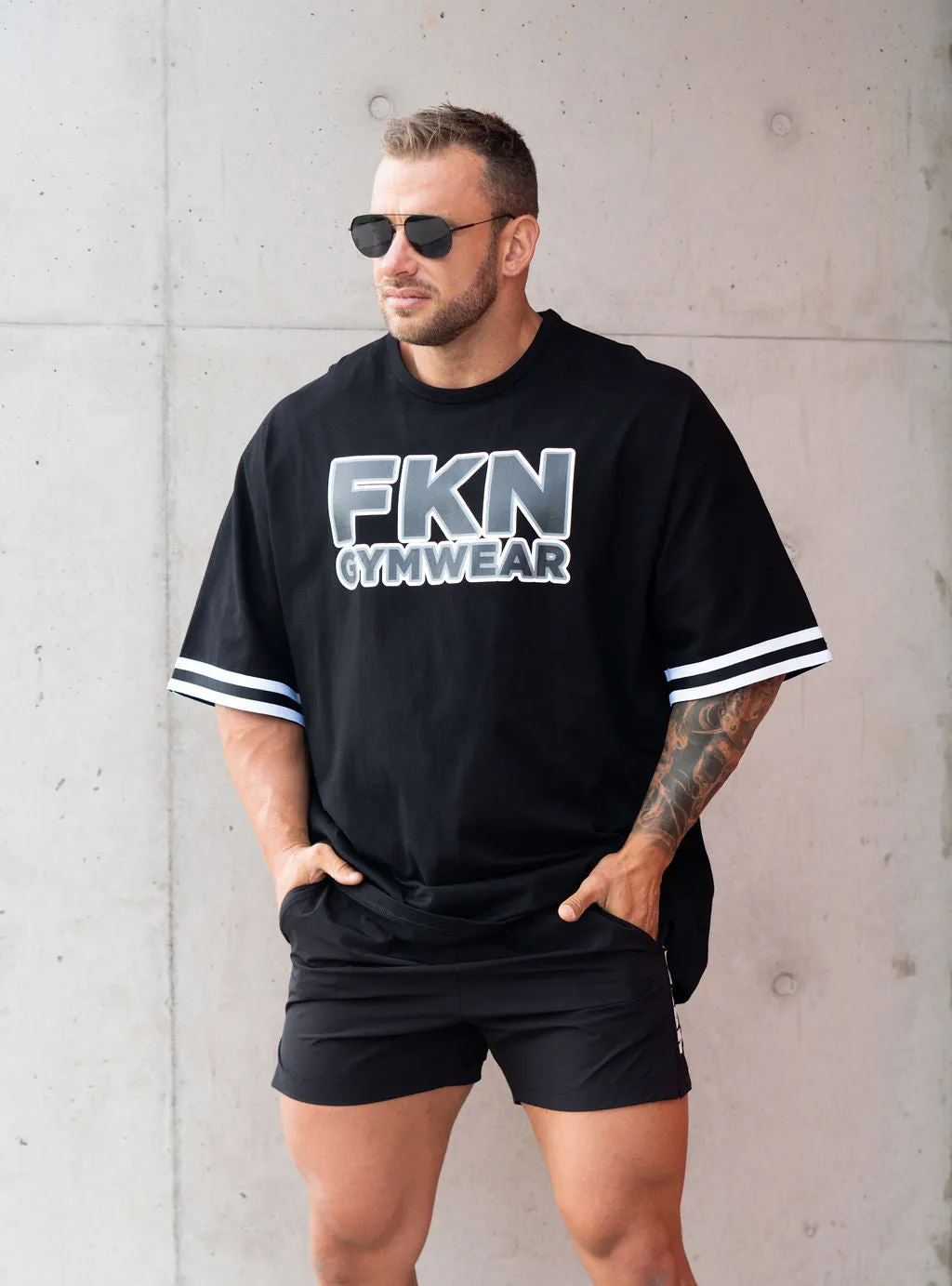 Train 4 Gains | Men's Oversized Pump Cover Gym T-Shirt | Black